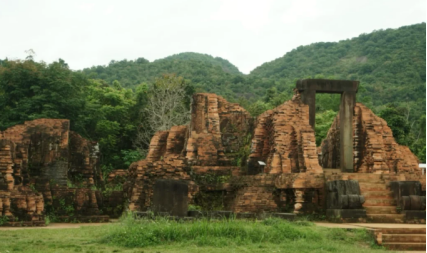 Vietnam’s Champa Kingdom : From Kingdom to Ethnic Minority