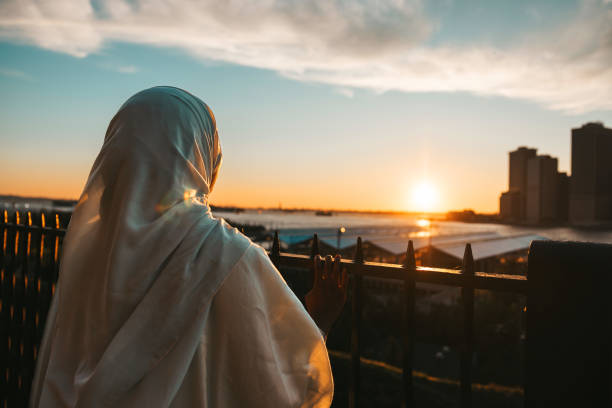 Exploring the Contrasts of Islam: Faith, Reality & Cognition